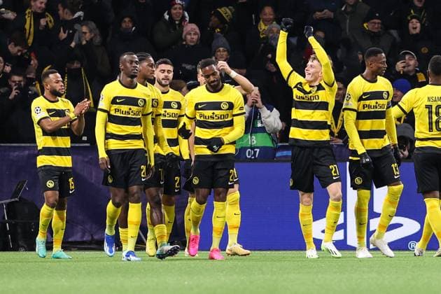 BERN, SWITZERLAND - NOVEMBER 28: Lewin Blum of Young Boys (R) celebrates his goal with team during the UEFA Champions League Group Stage match between BSC Young Boys and FK Crvena zvezda at Stadion Wankdorf on November 28, 2023 in Bern, Switzerland. Bern Stadion Wankdorf Bern Switzerland Copyright: xJustPictures.ch LuigixRizzox jp-en-EuSpIm-Y.Boys_Crvena_28Nov2023_00036