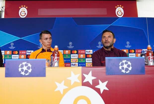 Coach Okan Buruk and Goalkeeper Fernando Muslera of Galatasaray during the press conference, PK, Pressekonferenz the day before the UEFA Champions League match between Galatasaray and Manchester United, ManU on November 29 , 2023 at Rams park Stadium on November 28, 2023 in Istanbul, Turkey. ( Photo by Seskimphoto ) 