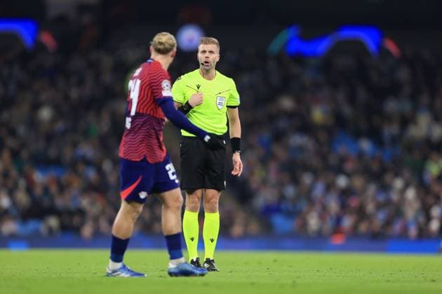 Football - UEFA Champions League - Group G - Manchester City v RB Leipzig 28th November 2023 - UEFA Champions League - Group G - Manchester City v RB Leipzig - Referee Glenn Nyberg gestures at Xaver Schlager of RB Leipzig - Photo: Simon Stacpoole Offside. Manchester UK Copyright: xSimonxStacpoolexOffside