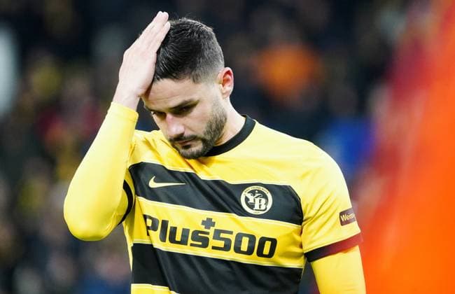 Foto Manuel Geisser 28.11.2023 Fussball Herren UEFA Champions League Saison 2023 2024 BSC Young Boys Bern - Roter Stern Belgrad . Bild : Loris Benito (BSC Young Boys) Aktion Einzelbild