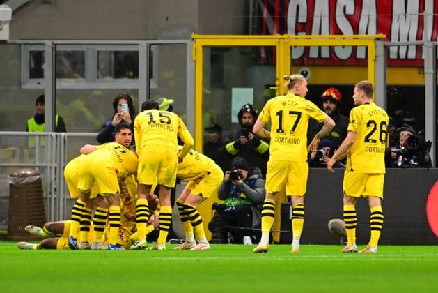 Italy, Mailand, 28.11.2023, San Siro Stadium, AC Milan-Borussia Dortmund - UEFA Champions League 2023 2024 - Group F, Karim Adeyemi of Borussia Dortmund celebrates after scoring his team s third goal Milan San Siro Stadium Lombardy Italy