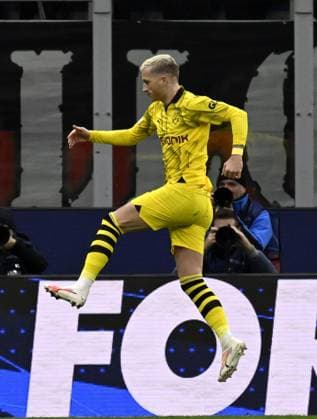 IPP20231128 Football - soccer: UEFA Champions League 2023 2024, A.C. Milan - Borussia Dortmund, Marco Reus esulta dopo il gol del 0-1 (Verwendung nur in Deutschland - GERMANY ONLY) *** IPP20231128 Football soccer UEFA Champions League 2023 2024, A C Milan Borussia Dortmund, Marco Reus esulta dopo il gol del 0 1 Use only in Germany GERMANY ONLY 