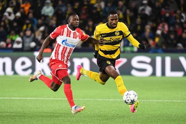 BERN, SWITZERLAND - NOVEMBER 28: Ulisses Garcia of Young Boys (R) against Osman Bukari of Crvena zvezda (L) during the UEFA Champions League Group Stage match between BSC Young Boys and FK Crvena zvezda at Stadion Wankdorf on November 28, 2023 in Bern, Switzerland. Bern Stadion Wankdorf Bern Switzerland Copyright: xJustPictures.ch ManuelxWinterbergerx jp-en-EuSpIm-MWI_1199 20231128