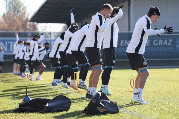 SOCCER - UEFA EL, Sturm vs Czestochowa GRAZ,AUSTRIA,29.NOV.23 - SOCCER - UEFA, group stage, SK Sturm Graz vs Rakow Czestochowa, preview, training Sturm. Image shows Jon Gorenc-Stankovic and Stefan Hierlaender (Sturm).  GEPAxpictures xChrisxBauer