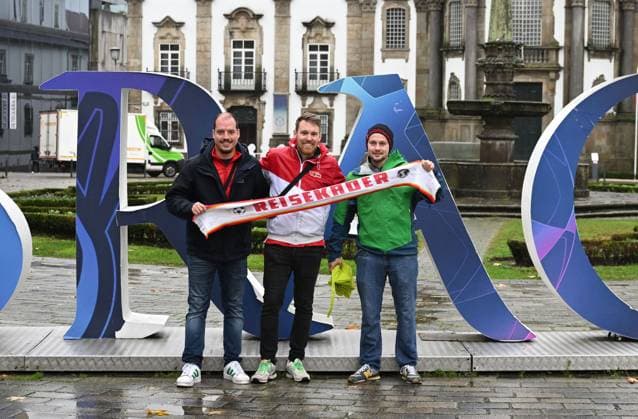 Fussball, Herren, Saison 2023 2024, UEFA Champions League (Gruppe C, 5. Spieltag), SC Sporting Braga - 1. FC Union Berlin, Union-Fans in der Innenstadt von Braga, , 29.11. 2023, Copyright: xMatthiasxKochx