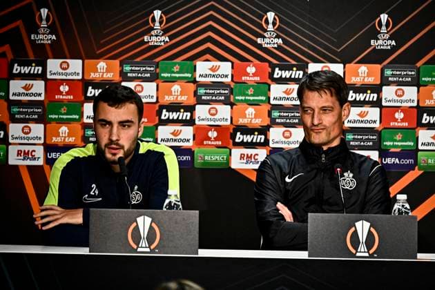 Conference de Presse de l Entraineur de l Union Saint Gilloise Alexander Blessin et du joueur Charles Vanhoutte FOOTBALL : Toulouse vs Union St Gilloise - Match 5 Phase de Groupe de la Ligue Europa - Toulouse - 29-11-2023 ThierryBreton Panoramic 