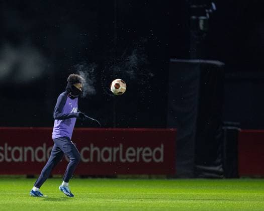 Football - UEFA Europa League - Group E - Liverpool FC v LASK - MD-1 LIVERPOOL, ENGLAND - Wednesday, November 29, 2023: Liverpool s Luis Diaz during a training session at the AXA Training Centre ahead of the UEFA Europa League Group E match between Liverpool FC and LASK. (Photo by David Rawcliffe Propaganda) LIVERPOOL AXA Training Centre MERSEYSIDE ENGLAND  Copyright: xDavidxRawcliffex P2023-11-29-Liverpool_LASK_MD-1-45