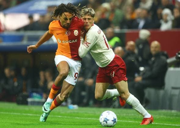 EDITORIAL USE ONLY No use with unauthorised audio, video, data, fixture lists, club league logos or live services. Online in-match use limited to 120 images, no video emulation. No use in betting, games or single club league player publications. Galatasaray v Manchester United, ManU UEFA Champions League, Group A, Football, RAMS Park, Istanbul, Turkiye - 29 Nov 2023 EDITORIAL USE ONLY No use with unauthorised audio, video, data, fixture lists, club league logos or live services. Online in-match use limited to 120 images, no video emulation. No use in betting, games or single club league player publications. Copyright: xKieranxMcManus Shutterstockx 14232507ax