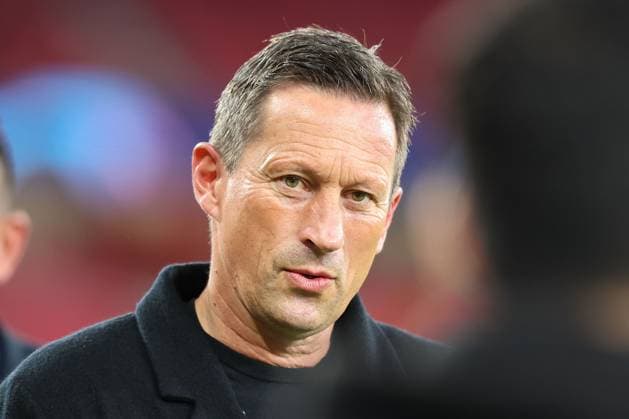 Sport Bilder des Tages 2023.11.29 UEFA Champions League Gruppenphase - Spieltag 5 Gruppe D SL Benfica - Inter Mailand v.l., Trainer Head Coach Roger Schmidt (S.L.Benfica) im interview Copyright: JoaquimxFerreira