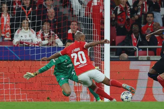 2023.11.29 UEFA Champions League Gruppenphase - Spieltag 5 Gruppe D SL Benfica - Inter Mailand v.l., Joao Mario (S.L.Benfica) Goal scored, Tor zum 2:0 Copyright: JoaquimxFerreira