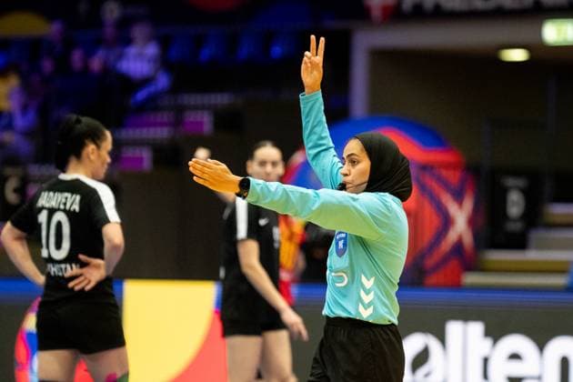 Spain v Kazakhstan, IHF World Handball Championship 2023, Frederikshavn, Denmark Frederikshavn, Denmark. 29th, November 2023. Referee Dalal Al-Naseem seen during the IHF World Handball Championship 2023 match between Spain and Kazakhstan at Arena Nord in Frederikshavn. Frederikshavn Denmark  Copyright: xGonzalesxPhoto BalazsxPopalx