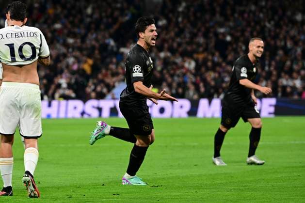 Torjubel zum 0:1 durch Giovanni Simeone 18 ( Neapel ), Real Madrid vs. SSC Neapel, Fussball, Champions League, Gruppenphase, 29.11.2023 Madrid Madrid Spanien