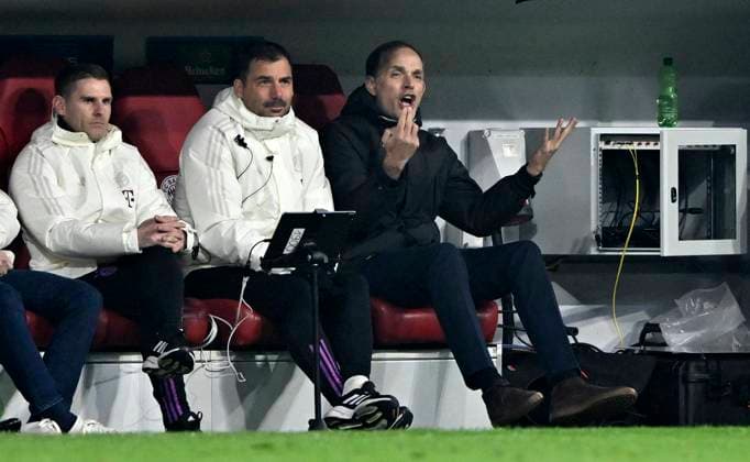 Trainer Coach Thomas Tuchel FC Bayern Muenchen FCB sauer unzufrieden Gestik Geste FC Bayern Muenchen FCB vs FC Kopenhagen Gruppenphase 5. Spieltag 29.11.2023 DFL REGULATIONS PROHIBIT ANY USE OF PHOTOGRAPHS AS IMAGE SEQUENCES AND OR QUASI-VIDEO FC Bayern Muenchen FCB vs FC Kopenhagen