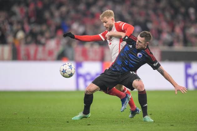 Fußball, UEFA Championsleague, 20231129, FC Bayern München - FC Kopenhagen. Im Bild Konrad LAIMER (FC Bayern München, 27) und Lukas LERAGER (FC Kopenhagen, 12) Zweikampf Ball. München Allianz Arena Bayern Deutschland Copyright: Passion2Press MarkusxFischerx