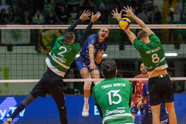 Volleyball CEV Cup Men match - Mint Vero Volley Monza vs Sporting Lisbona during CEV Volleyball Cup Men 2024 match between Miny VeroVolley Monza and Sporting CP Lisbona at Opiquad Arena, Monza, Italy on November 29, 2023 during Mint Vero Volley Monza vs Sporting Lisbona, Volleyball CEV Cup Men match in Monza, Italy, November 29 2023 Monza Italy  Copyright: xIPAxSport ABACAx