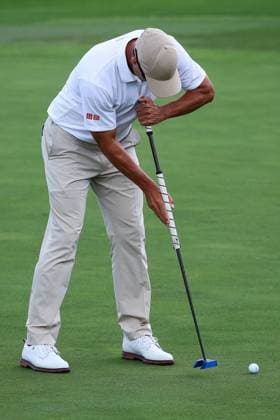30th November 2023; The Australian Golf Club and The Lakes Golf Club, Sydney, New South Wales, Australia; ISPS HANDA Australian Open Round 1; Adam Scott putts the ball  ActionPlus12581377 KevinxManning