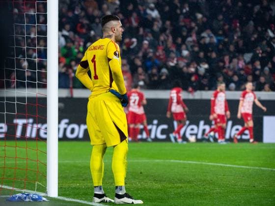 Alexandros Paschalakis (Olympiacos FC, 01) aergert sich ueber das Tor zum 4:0, GER, SC Freiburg vs Olympiakos Piraeus FC, Fussball UEFA Europa League, Gruppe A, 5. Spieltag, Saison 2023 2024, 30.11.2023 GER, SC Freiburg vs Olympiakos Piraeus FC, Fussball UEFA Europa League, Gruppe A, 5. Spieltag, Saison 2023 2024, 30.11.2023 Freiburg Copyright: xEibner-Pressefoto Memmlerx EP_MMR