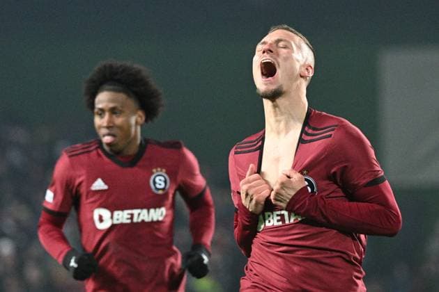 Fußball, EL, Sparta Prag - Real Betis Sevilla Lukas Haraslin (Sparta), right, celebrates goal (1:0) during the UEFA Europa League, 5th round, Group C, match AC Sparta Praha vs Real Betis (Sevilla), in Prague, Czech Republic, on November 30, 2023. (CTKxPhoto MichalxKamaryt) CTKPhotoP2023113008677 CTKPhotoP2023113008677