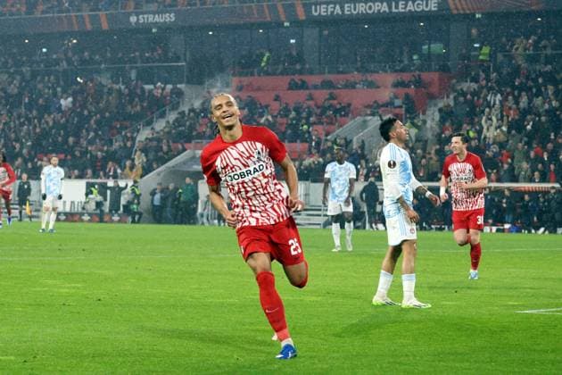 Freiburg, Deutschland 30. November 2023: Europa League - 2023 2024 - SC Freiburg vs. Olympiakos Piräus Im Bild: Torschütze Kiliann Sildillia (SC Freiburg) jubelt nach seinem Tor zum 4:0 Europa-Park Stadion Baden Württemberg Copyright: xFotostandx xHettichx