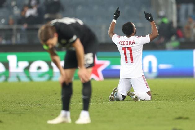 SOCCER - UEFA EL, Sturm vs Czestochowa GRAZ,AUSTRIA,30.NOV.23 - SOCCER - UEFA Europa League, group stage, SK Sturm Graz vs Rakow Czestochowa. Image shows the rejoicing of John Yeboah (Czestochowa) and the disappointment of Stefan Hierlaender (Sturm).  GEPAxpictures xChrisxBauer