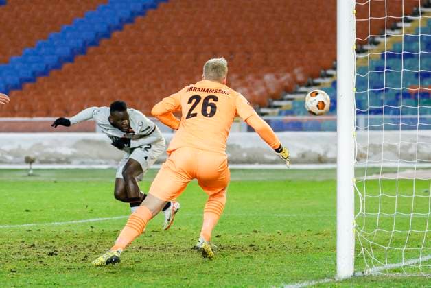 Fußball, EL, BK Häcken - Bayer 04 Leverkusen Fußball, EL, BK Häcken - Bayer 04 Leverkusen GÖTEBORG 20231130 Leverkusens Victor Boniface gör 1-0 under torsdagens fotbollsmatch i Europa League (grupp H) mellan BK Häcken och Bayer Leverkusen fran Tyskland pa Gamla Ullevi. GÖTEBORG SVERIGE x9200x