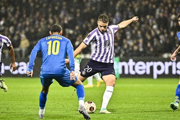 Niklas Schmidt (tfc) FOOTBALL : Toulouse vs Union St Gilloise - Match 5 Phase de Groupe de la Ligue Europa - Toulouse - 30-11-2023 ThierryBreton Panoramic 