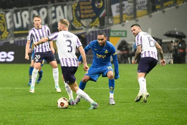 Loic LAPOUSSIN (USG) Match Toulouse Football Club vs. Union Saint-Gilloise de la phase de groupes de l™UEFA Europa League au Stadium de Toulouse, le 30 Novembre 2023. FOOTBALL : Toulouse Football Club vs. Union Saint Gilloise - Europa League ValentinaClaret Panoramic 
