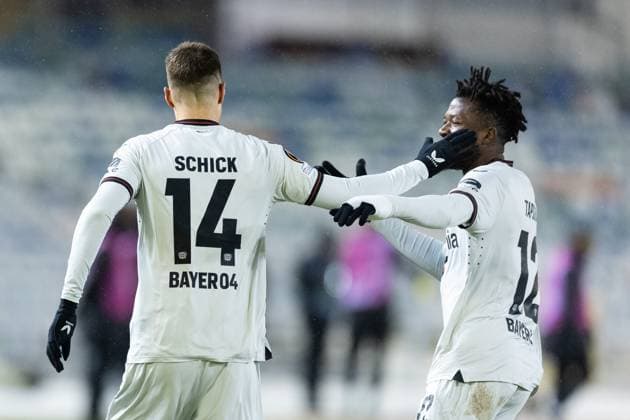 231130 Patrik Schick of Bayer Leverkusen celebrates 0-2 with team mate Edmond Tapsoba during the UEFA Europa League football match between BK Häcken and Bayer Leverkusen on November 30, 2023 in Gothenburg. Photo: Michael Erichsen BILDBYRAN COP 89 MI0578 bayer leverkusen bbeng bk häcken football fotball fotboll soccer uefa europa league jubel Copyright: MICHAELxERICHSEN BB231130MI087