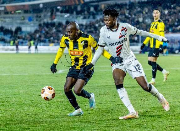 Leverkusen s Edmond Tapsoba and Häcken s Edward Chilufya during Thursday s football match in the Europa League (Group H) between BK Häcken and Bayer Leverkusen from Germany at Gamla Ullevi, Gothenburg on November 30, 2023. GÖTEBORG SVERIGE x9200x