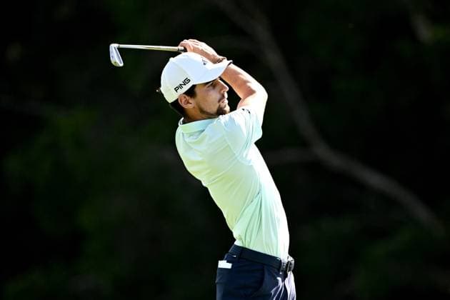 GOLF AUSTRALIAN OPEN, Joaquin Niemann of Chile plays a shot from the 14th fairway during Round 2 of the Australian Open 2023 at the Lakes Golf Club in Sydney, Friday, December 1, 2023. ( NO ARCHIVING, EDITORIAL USE ONLY, NO USE IN BOOKS WITHOUT CONSENT SYDNEY NEW SOUTH WALES AUSTRALIA  Copyright: xDANxHIMBRECHTSx 20231201001872148566