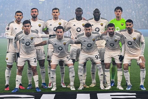 Geneve, Switzerland, 30.11.23: AS Roma team photo before the Europa League group stage match between Servette FC and AS Roma at Stade de Geneve in Geneve, Switzerland Soccer (Cristiano Mazzi SPP) Copyright: xCristianoxMazzix xSPPx spp-en-CrMaSp-CM1_2102