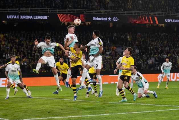 (231201) -- ATHENS, Dec. 1, 2023 -- Players of both sides vie for the ball during UEFA Europa League group B match between AEK Athens and Brighton in Athens, Greece on Nov. 30, 2023. (Photo by Xinhua) (SP)GREECE-ATHENS-UEFA EUROPA LEAGUE- AEK ATHENS VS BRIGHTON LefterisxPartsalis 