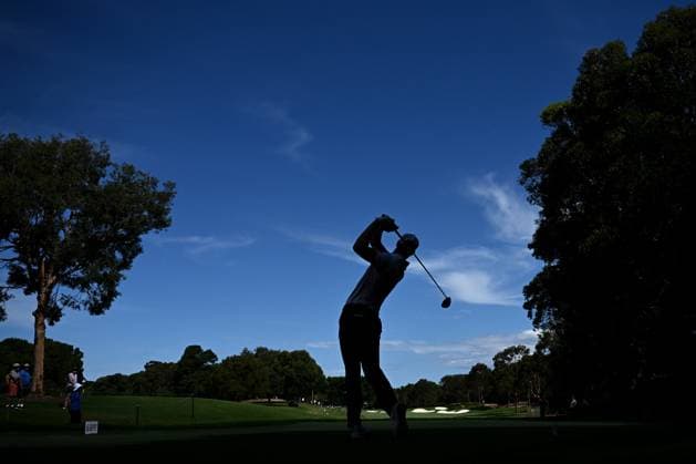 GOLF AUSTRALIAN OPEN, Cam Davis of Australia plays a shot from the 14th tee during Round 2 of the Australian Open 2023 at the Australian Golf Club in Sydney, Friday, December 1, 2023. ( NO ARCHIVING, EDITORIAL USE ONLY, NO USE IN BOOKS WITHOUT CONSENT SYDNEY NEW SOUTH WALES AUSTRALIA  Copyright: xDANxHIMBRECHTSx 20231201001872262512