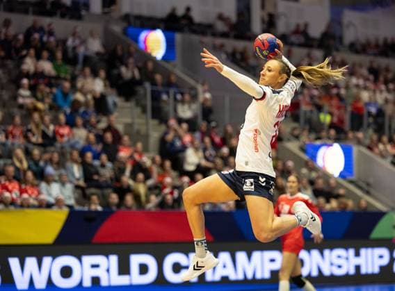 Handball, Frauen WM, Norwegen - Österreich Stavanger, Norway, December 1st 2023: Camilla Herrem (23 Norway) shoots the ball during the IHF Womens World Championship, WM, Weltmeisterschaft game between Austria and Norway at DNB Arena in Stavanger, Norway (Ane Frosaker SPP) Copyright: xAnexFrosaker SPPx spp-en-AnFr-_F_17848