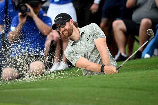 GOLF AUSTRALIAN OPEN, Patrick Rodgers of the USA plays out of the bunker on the 3rd hole during Round 3 of the Australian Open 2023 at the Australian Golf Club in Sydney, Saturday, December 2, 2023. ( NO ARCHIVING, EDITORIAL USE ONLY, NO USE IN BOOKS WITHOUT CONSENT SYDNEY NEW SOUTH WALES AUSTRALIA  Copyright: xDANxHIMBRECHTSx 20231202001872580799