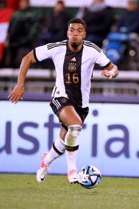HENRICHS Benjamin Team Deutschland DFB Freundschaftsspiel Oesterreich - Deutschland 2 :0 am 21.11.2023 in Wien DFL REGULATIONS PROHIBIT ANY USE OF PHOTOGRAPHS as IMAGE SEQUENCES and or QUASI-VIDEO Copyright: xLacixPerenyix