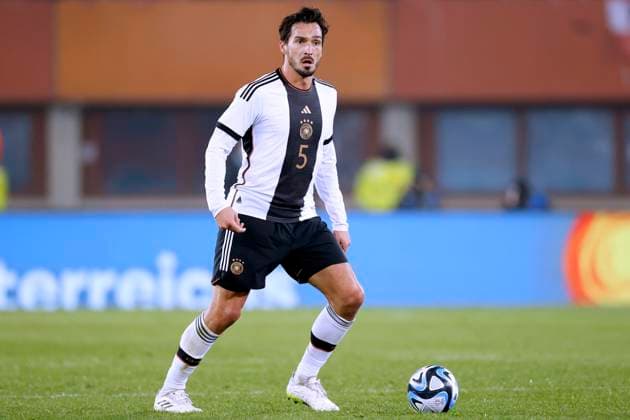 HUMMELS Mats Team Deutschland DFB Freundschaftsspiel Oesterreich - Deutschland 2 :0 am 21.11.2023 in Wien DFL REGULATIONS PROHIBIT ANY USE OF PHOTOGRAPHS as IMAGE SEQUENCES and or QUASI-VIDEO Copyright: xLacixPerenyix