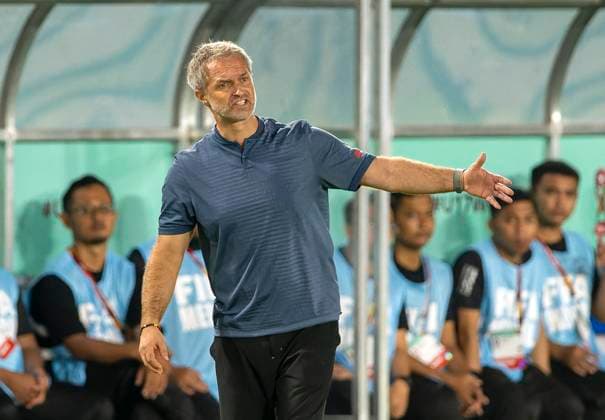 02.12.2023, Fussball U-17-Weltmeisterschaft 2023, Finale: Deutschland - Frankreich, im Manahan Stadium (Surakarta). Trainer Christian Wück (Deutschland) an der Seitenlinie.