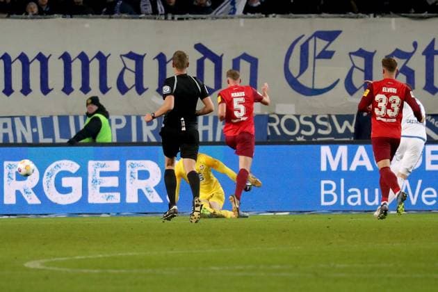 02.12.2023, xgox, Fussball 2.Bundesliga, 1.FC Magdeburg - 1.FC Kaiserslautern emspor, v.l. Luc Castaignos (1.FC Magdeburg) erzielt das Tor zum scores the goal 1:0 (DFL DFB REGULATIONS PROHIBIT ANY USE OF PHOTOGRAPHS as IMAGE SEQUENCES and or QUASI-VIDEO) Magdeburg