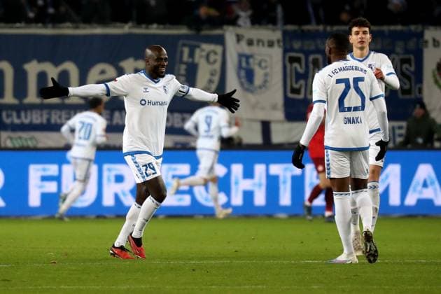 02.12.2023, xgox, Fussball 2.Bundesliga, 1.FC Magdeburg - 1.FC Kaiserslautern emspor, v.l. Torjubel nach dem Tor zum celebrating the goal celebrate 1:0 durch Luc Castaignos (1.FC Magdeburg) (DFL DFB REGULATIONS PROHIBIT ANY USE OF PHOTOGRAPHS as IMAGE SEQUENCES and or QUASI-VIDEO) Magdeburg