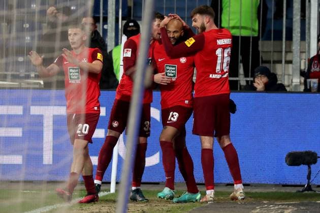 02.12.2023, xgox, Fussball 2.Bundesliga, 1.FC Magdeburg - 1.FC Kaiserslautern emspor, v.l. Torjubel nach dem Tor zum celebrating the goal celebrate 1:1 Terrence Boyd (1. FC Kaiserslautern) (DFL DFB REGULATIONS PROHIBIT ANY USE OF PHOTOGRAPHS as IMAGE SEQUENCES and or QUASI-VIDEO) Magdeburg
