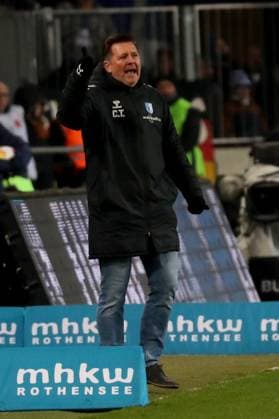 02.12.2023, xgox, Fussball 2.Bundesliga, 1.FC Magdeburg - 1.FC Kaiserslautern emspor, v.l. Trainer Coach Christian Titz (1.FC Magdeburg) gestikuliert gibt Anweisungen mit den Armen gestikulieren gives instructions, gesticulate. (DFL DFB REGULATIONS PROHIBIT ANY USE OF PHOTOGRAPHS as IMAGE SEQUENCES and or QUASI-VIDEO) Magdeburg