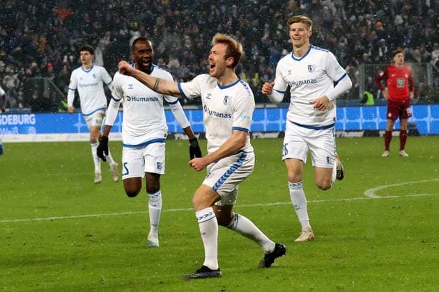 02.12.2023, xgox, Fussball 2.Bundesliga, 1.FC Magdeburg - 1.FC Kaiserslautern emspor, v.l. Torjubel nach dem Tor zum celebrating the goal celebrate 3:1 durch Connor Krempicki (1.FC Magdeburg) (DFL DFB REGULATIONS PROHIBIT ANY USE OF PHOTOGRAPHS as IMAGE SEQUENCES and or QUASI-VIDEO) Magdeburg