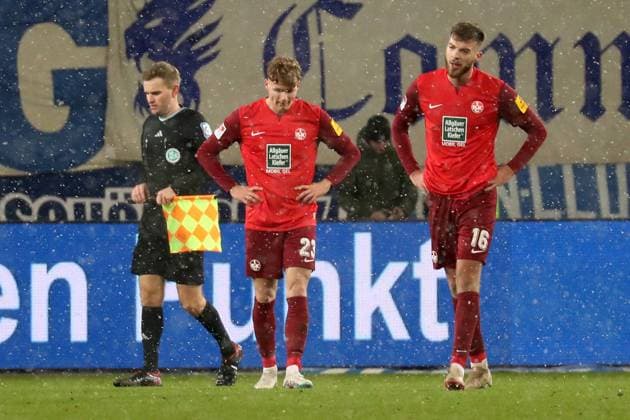 02.12.2023, xgox, Fussball 2.Bundesliga, 1.FC Magdeburg - 1.FC Kaiserslautern emspor, v.l. Spieler von Kaiserslautern Enttäuscht enttaeuscht traurig frustriert nach dem Spiel Philipp Hercher (1. FC Kaiserslautern) Julian Niehues (1. FC Kaiserslautern) (DFL DFB REGULATIONS PROHIBIT ANY USE OF PHOTOGRAPHS as IMAGE SEQUENCES and or QUASI-VIDEO) Magdeburg