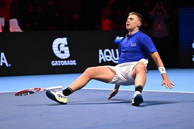 Medjedovic Wins Next Gen ATP, Tennis Herren Finals - Jeddah Hamad Medjedovic (SER) during the final at the 2023 Next Gen ATP Finals in Jeddah, SAUDI ARABIA, on December 2, 2023. Photo by Corinne Dubreuil ABACAPRESS.COM Jeddah Saudi Arabia  Copyright: xDubreuilxCorinne ABACAx