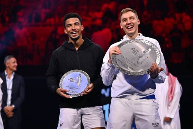 Medjedovic Wins Next Gen ATP, Tennis Herren Finals - Jeddah Arthur Fils (FRA) with Hamad Medjedovic (SER)during the final at the 2023 Next Gen ATP Finals in Jeddah, SAUDI ARABIA, on December 2, 2023. Photo by Corinne Dubreuil ABACAPRESS.COM Jeddah Saudi Arabia  Copyright: xDubreuilxCorinne ABACAx