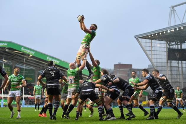 Bilder des Jahres 2023, Sport 12 Dezember Sport Themen der Woche KW48 Leicester Tigers v Newcastle Falcons, Leicester, UK - 3 Dec 2023 Ollie Chessum of Leicester Tigers wins the ball at a lineout during the Gallagher Premiership Rugby Match between Leicester Tigers and Newcastle Falcons at Mattioli Woods Welford Road on 3 December 2023. Leicester Mattioli Woods Welford Road GBR Copyright: xPatrickxKhachfe PPAUKx PPA-073089