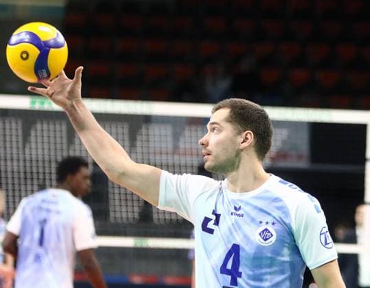 Tim PETER (Friedrichshafen), He-Volleyballl, Bundesliga, 2023 24, WWK Volleys Herrsching vs VfB Friedrichshafen, 03.12.23; BMW Park, Muenchen, Copyright: WolfgangxFehrmann