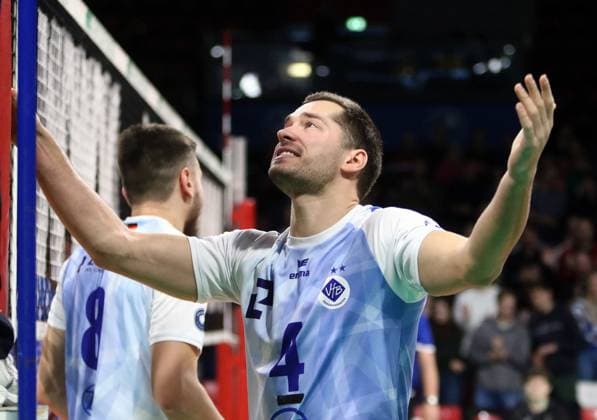 Tim PETER (Friedrichshafen), He-Volleyballl, Bundesliga, 2023 24, WWK Volleys Herrsching vs VfB Friedrichshafen, 03.12.23; BMW Park, Muenchen, Copyright: WolfgangxFehrmann