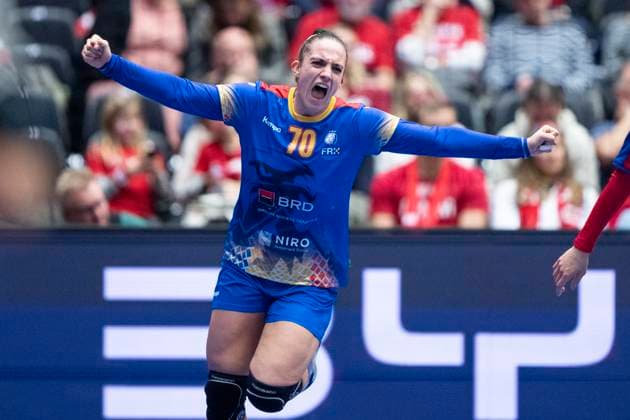 Andreea Popa celebrate during the IHF World Women s Handball Championship match between Romania and Serbia in the preliminary group E in Jyske Bank Boxen in Herning in Denmark, Sunday, December 3, 2023.. , Herning Denmark Mors